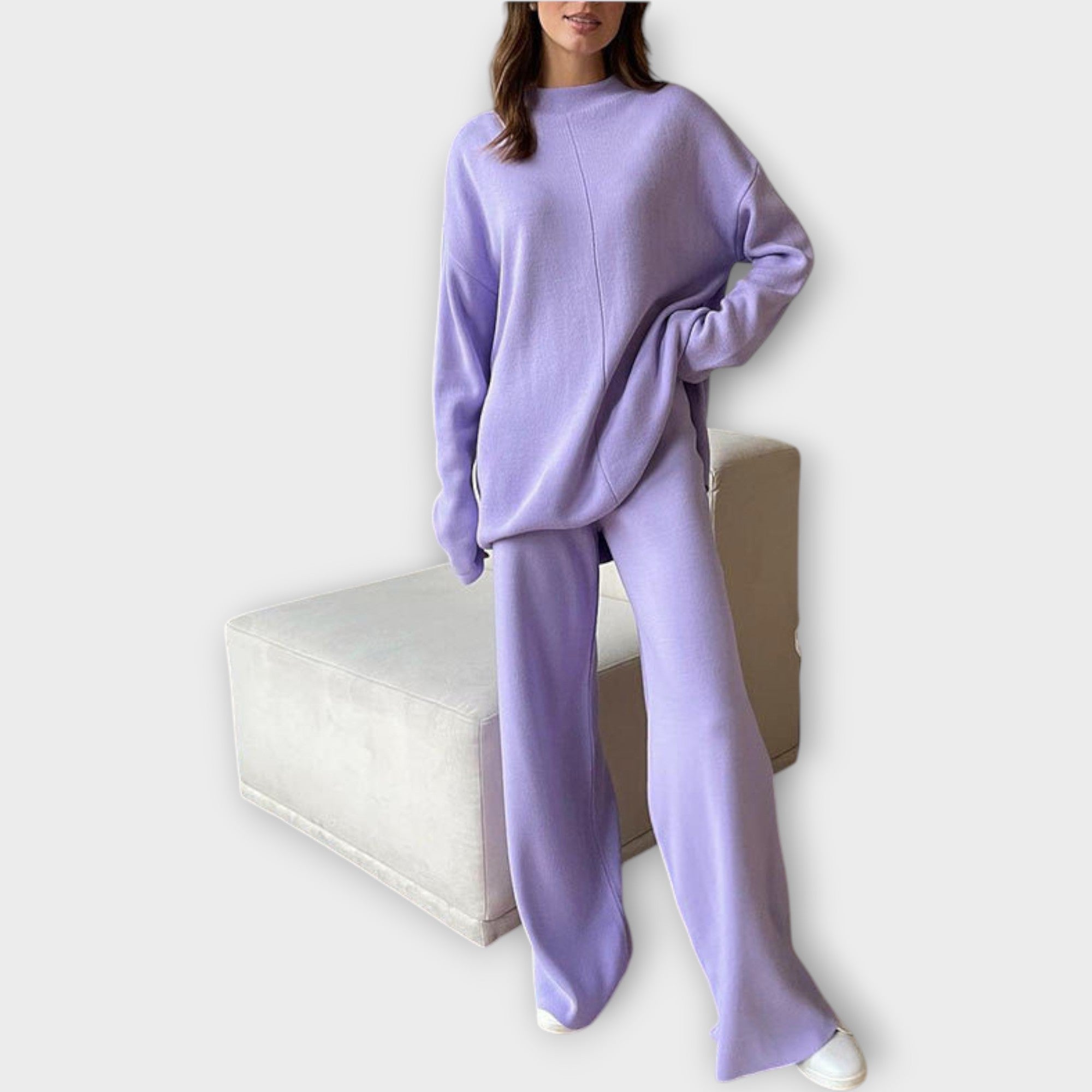 Laza vonalú és minimalista esztétikájú szett