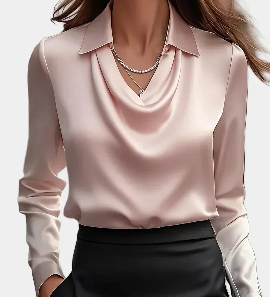 Elegáns Fehér Selyem Blúz Drapé Dekoltázzsal