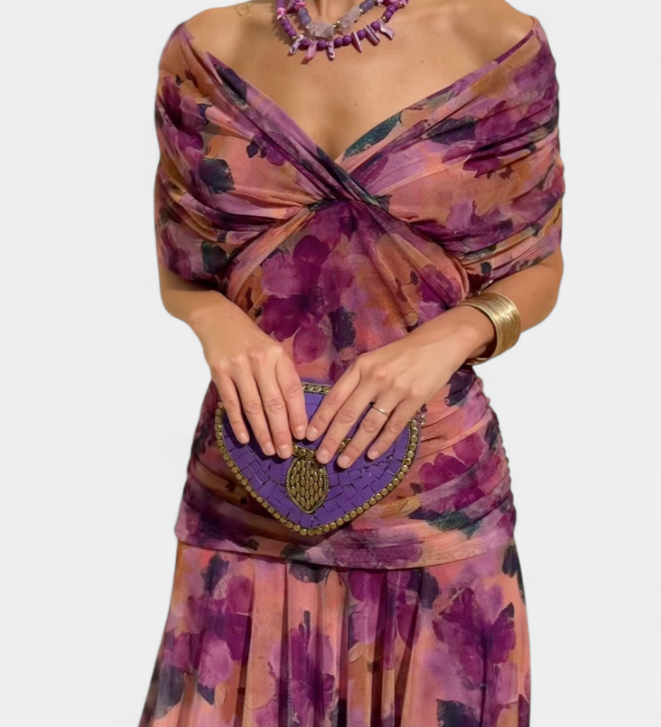 ‍Julianna – Hosszú Virágmintás V‑nyakú Ruha (Ingyenes)