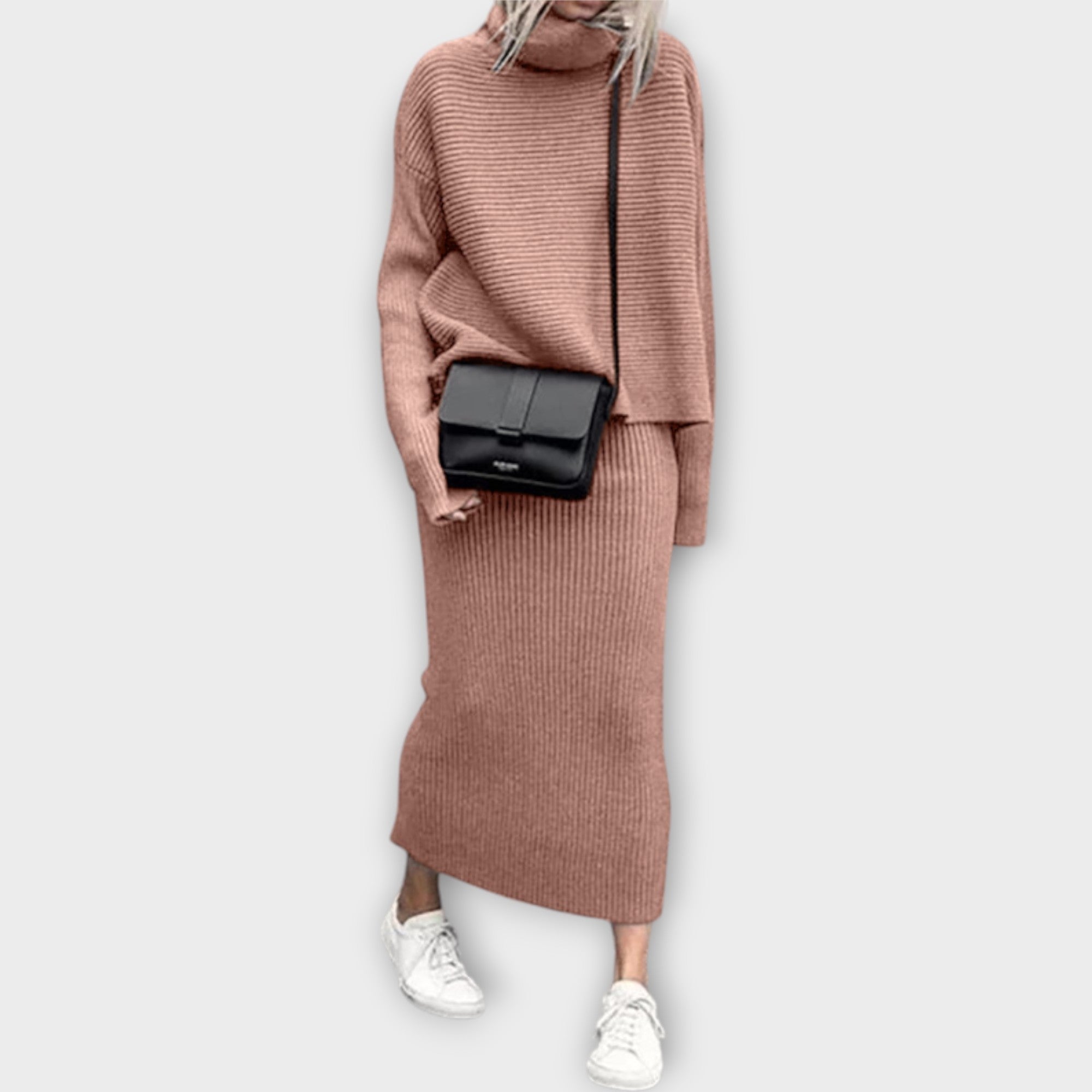 Kötött Szett Garbóval és Szoknyával