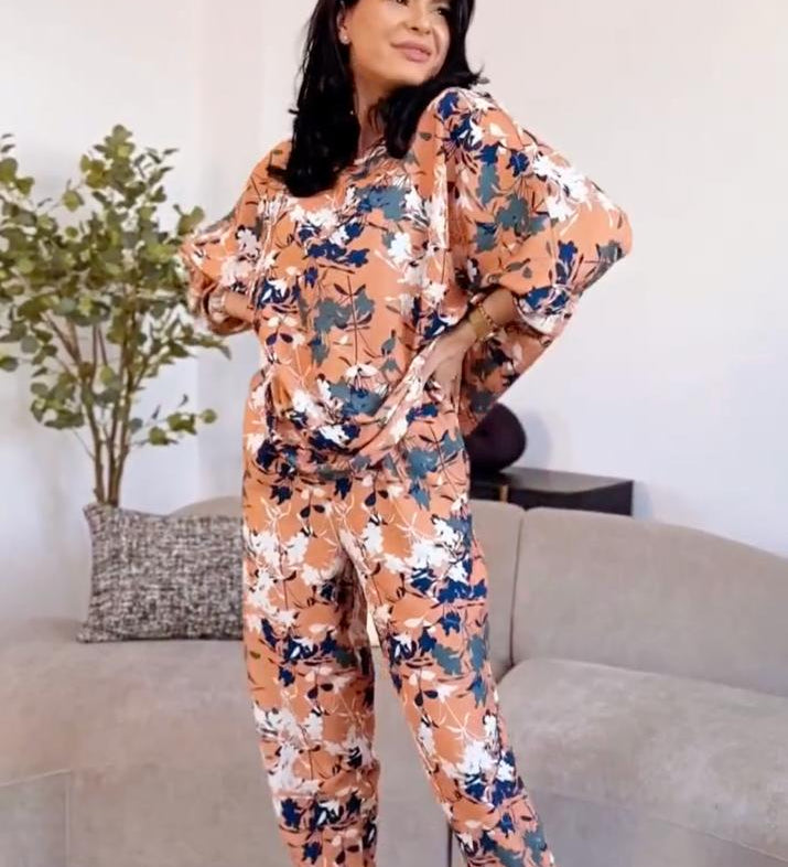 ‍Anna – Időtlen Virágmintás Szett (Ingyenes)