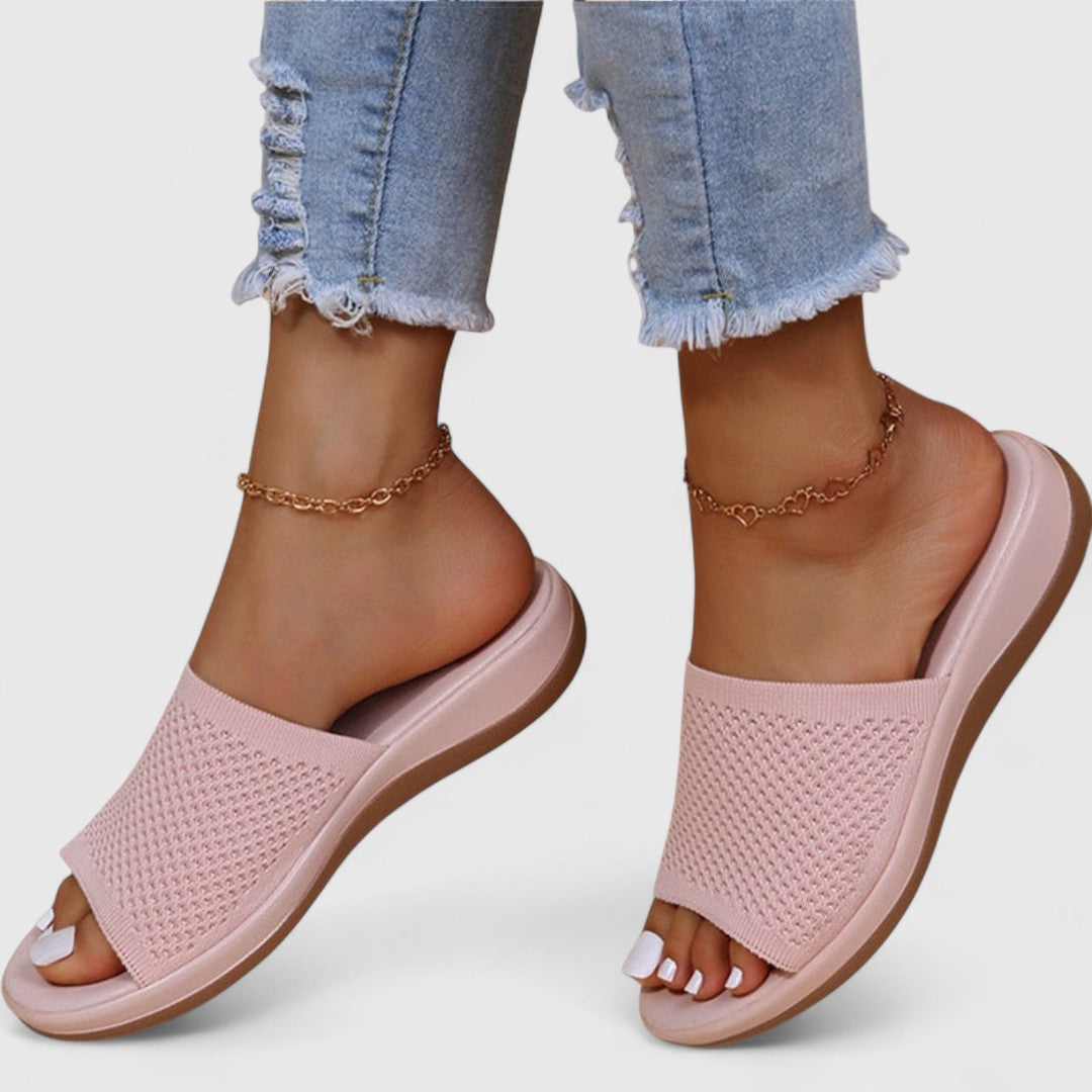 Afenytra - Női papucs légáteresztő és ortopéd kialakítással